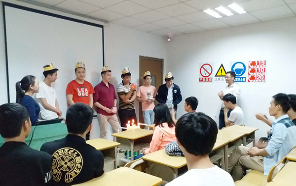 远东学校IT师生集体生日Party